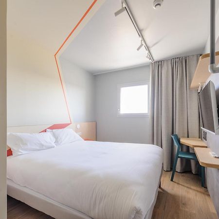 Ibis Budget La Rochelle 퓔보로 외부 사진