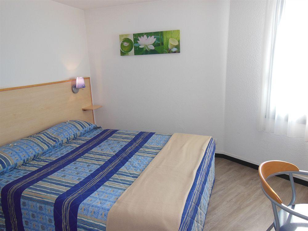 Ibis Budget La Rochelle 퓔보로 외부 사진