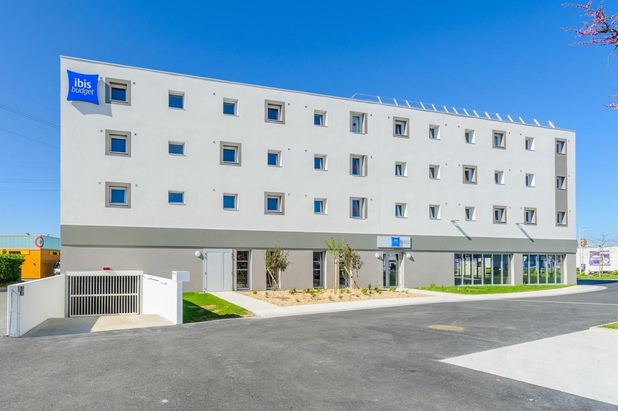 Ibis Budget La Rochelle 퓔보로 외부 사진