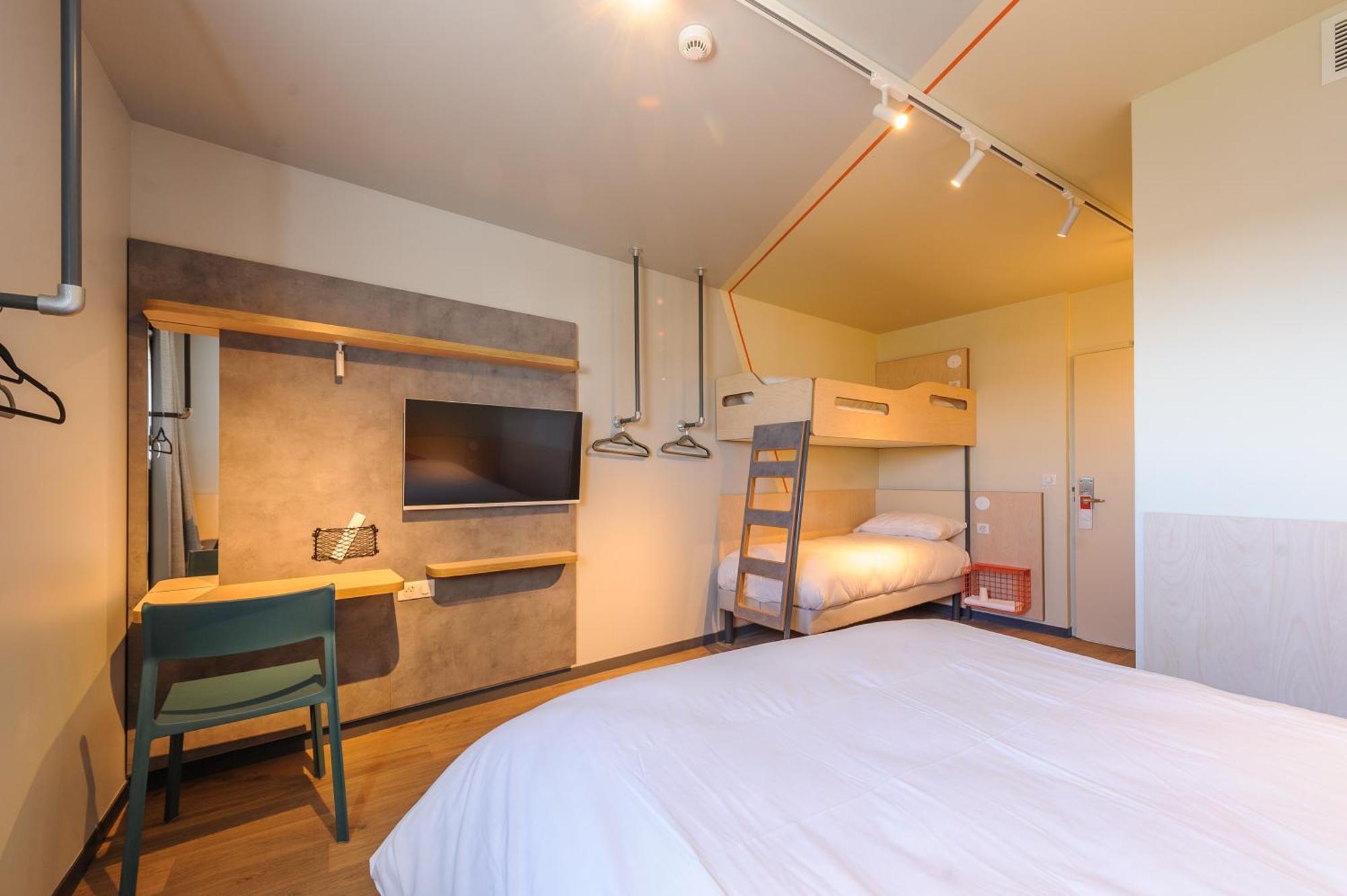 Ibis Budget La Rochelle 퓔보로 외부 사진