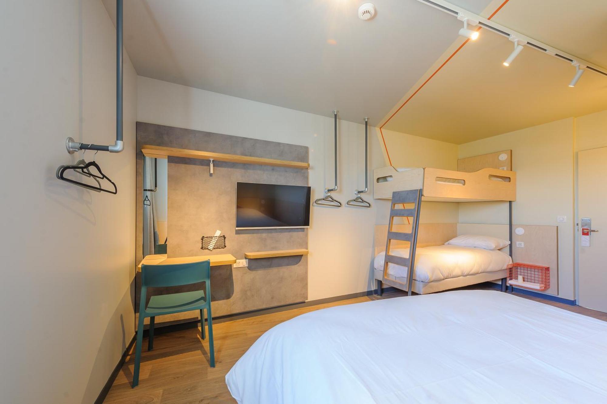 Ibis Budget La Rochelle 퓔보로 외부 사진