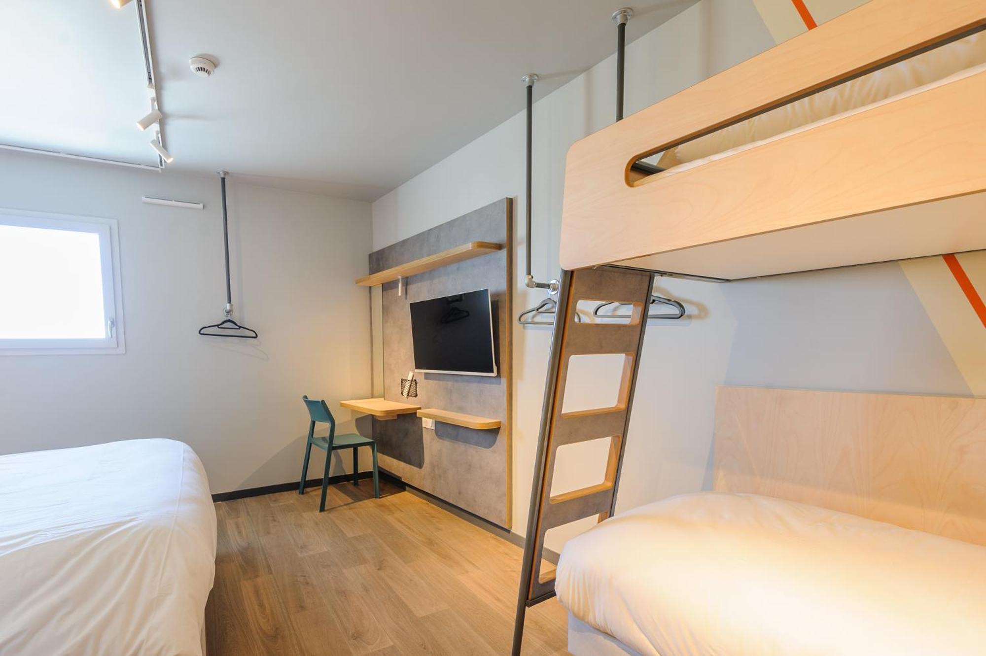 Ibis Budget La Rochelle 퓔보로 외부 사진