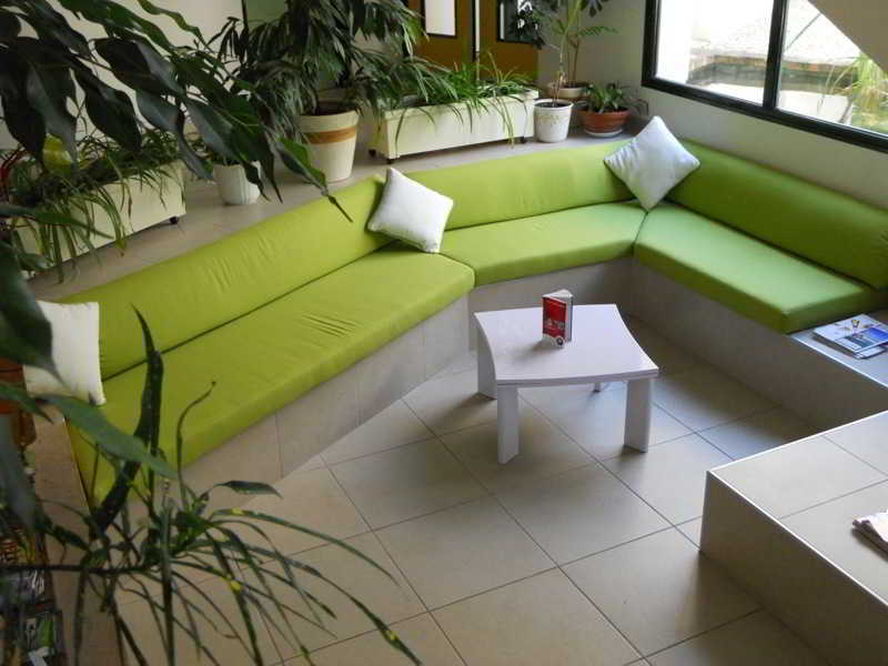 Ibis Budget La Rochelle 퓔보로 외부 사진
