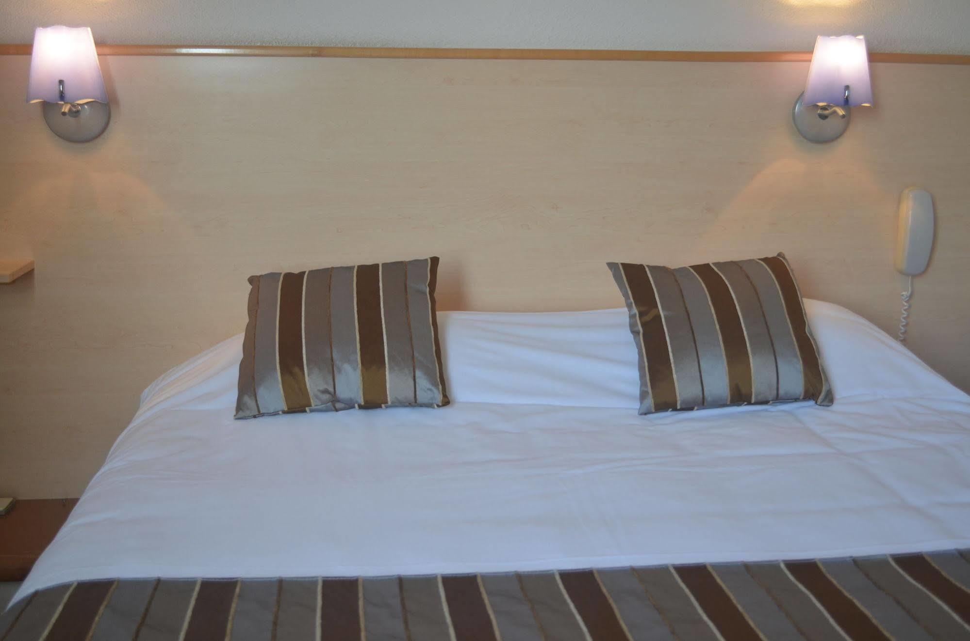 Ibis Budget La Rochelle 퓔보로 외부 사진