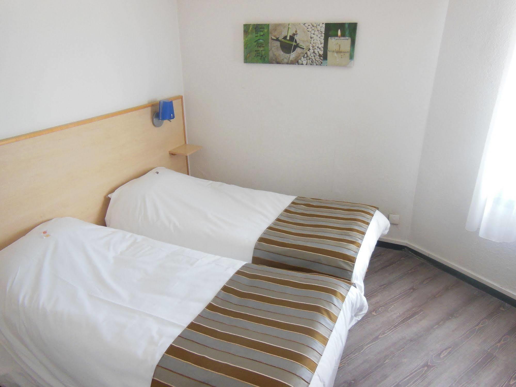 Ibis Budget La Rochelle 퓔보로 외부 사진