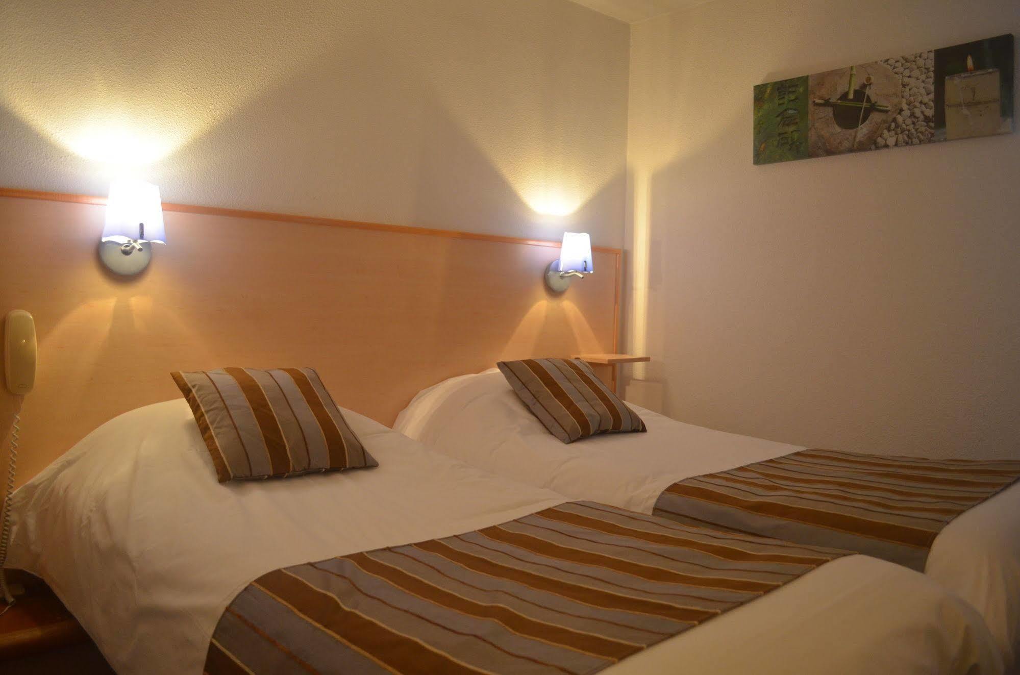 Ibis Budget La Rochelle 퓔보로 외부 사진