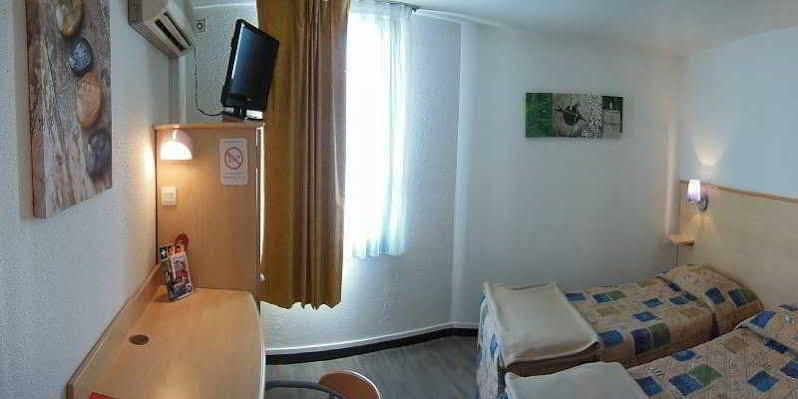 Ibis Budget La Rochelle 퓔보로 외부 사진